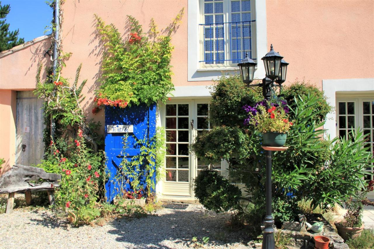 Le Mas De La Cigale Bleue, Caumont Sur Durance Extérieur photo