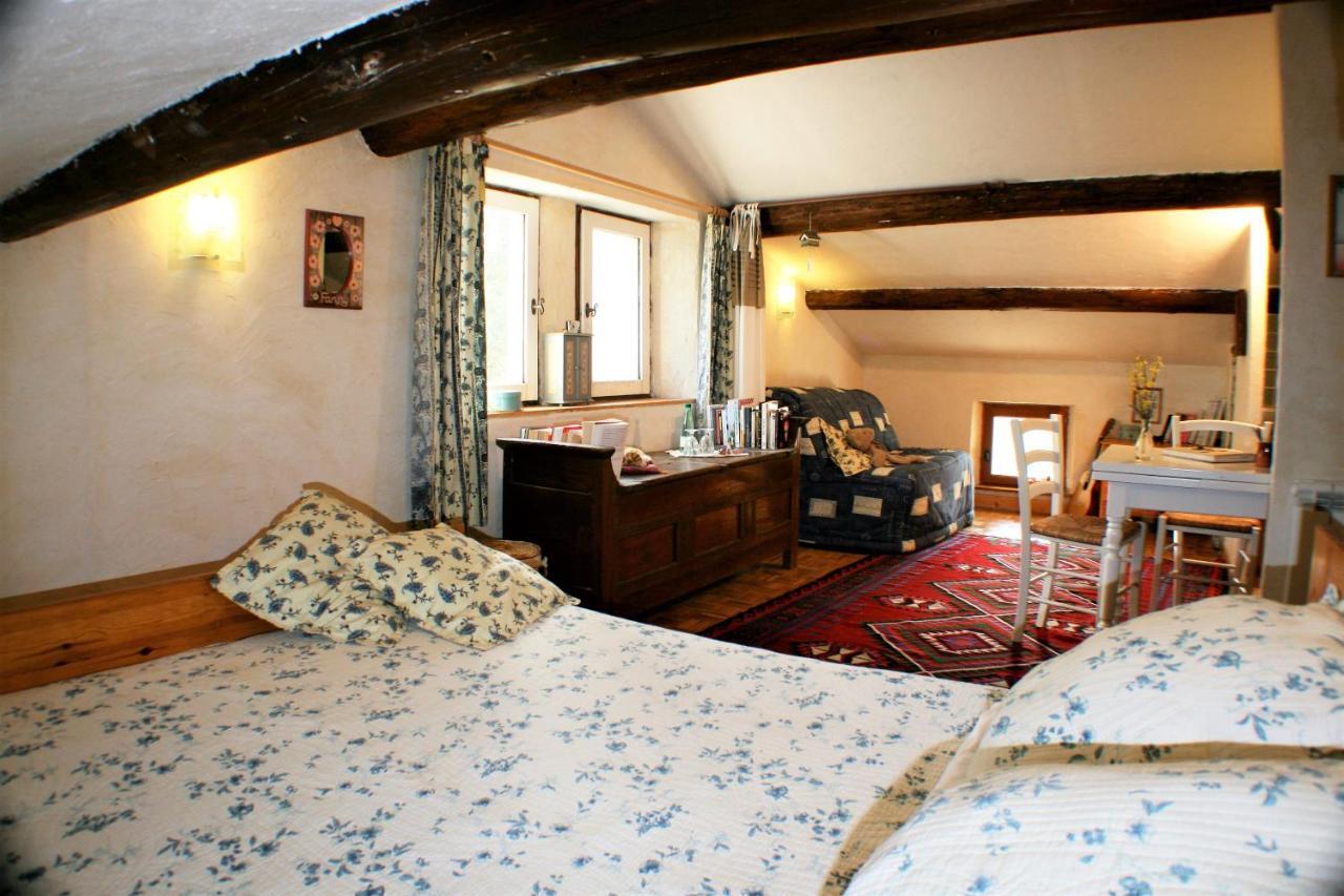 Le Mas De La Cigale Bleue, Caumont Sur Durance Extérieur photo